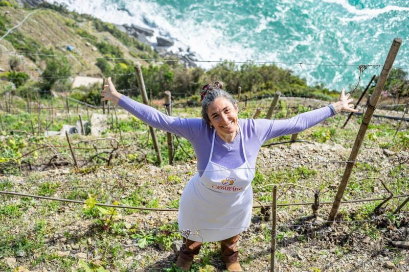 riomaggiore-pasta-and-tiramisu-class-at-a-locals-home
