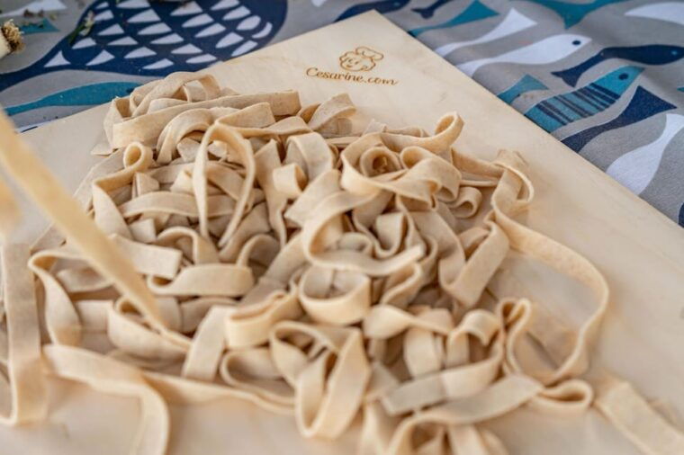 riomaggiore-pasta-and-tiramisu-class-at-a-locals-home