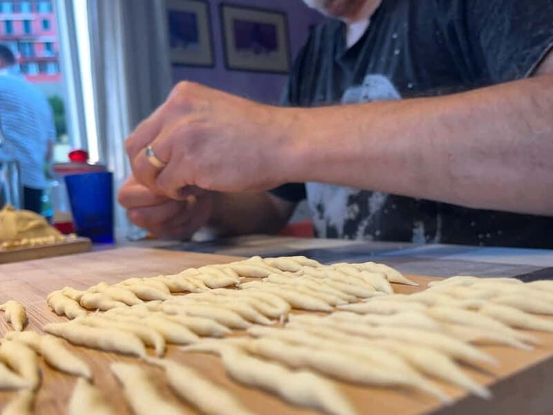Riomaggiore: Pasta and Tiramisù Cooking Class - Practical Details and Value
