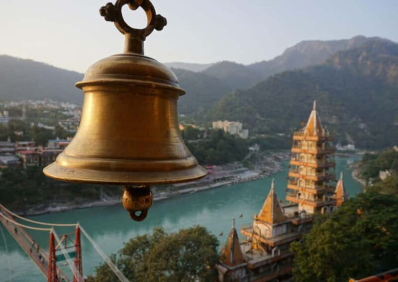 Rishikesh: Walking Tour of Ashrams and Ghats - Key Points