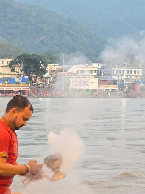 Rishikesh: Walking Tour with Lakshman Jhula & Ganga Aarti - FAQ