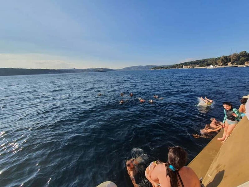 River Cruise Tour Lunch Soft Drinks Foam Party Caretta Swim - Discovering the Itinerary: What You Can Expect