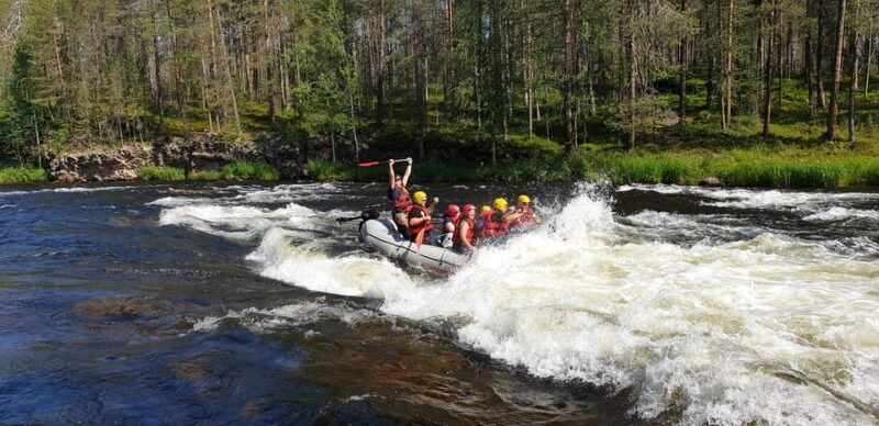 river-rafting-through-the-national-park