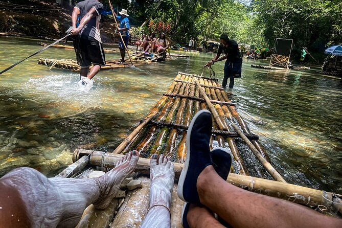 river-rafting-with-limestone-massage-ricks-cafe-from-montego-bay