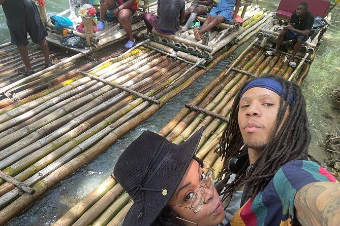 river-rafting-with-limestone-massage-ricks-cafe-from-montego-bay