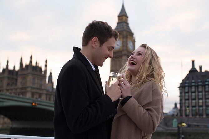 river-thames-evening-cruise-with-sparkling-wine-and-canapes