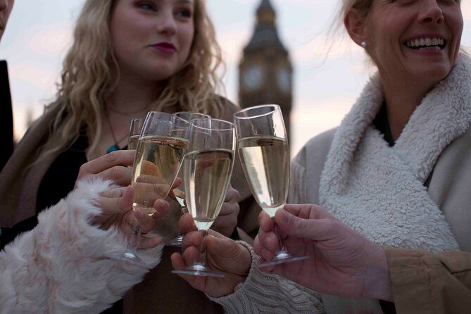 river-thames-evening-cruise-with-sparkling-wine-and-canapes