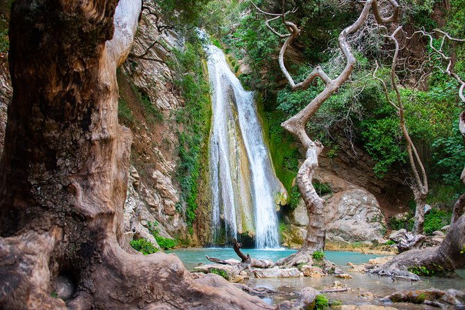 river-trekking-in-neda