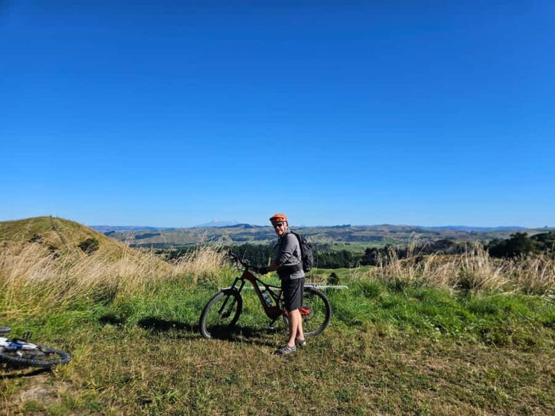 River Valley Lodge: River Valley E-Bike Rental with Lunch - Key Points