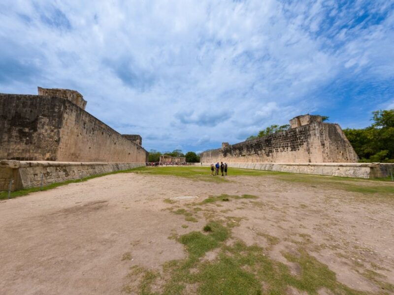 riviera-maya-cancun-chichen-itza-valladolid-cenote-tour