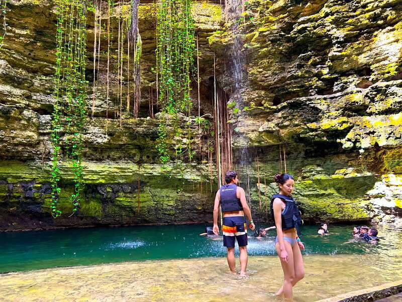 riviera-maya-chichen-itza-valladolid-cenote-swim-tour