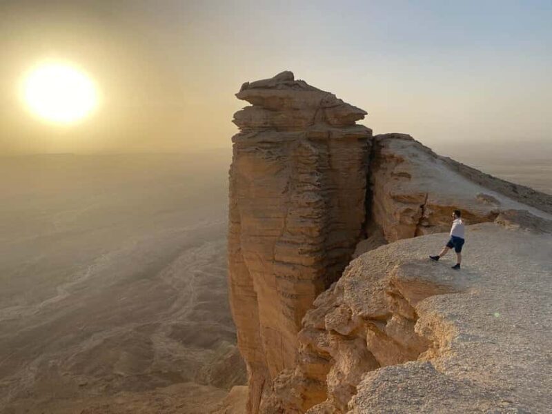 Riyadh: Edge Of The World and Bats Cave Tour by 4x4 - FAQ