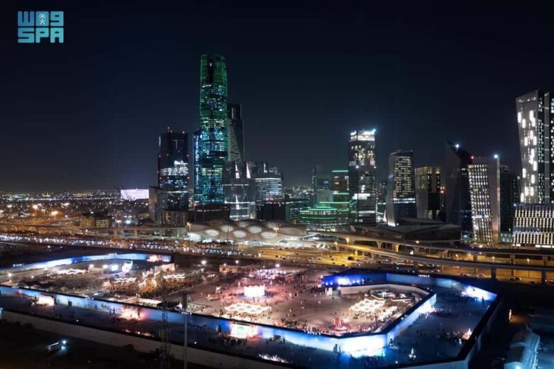 Riyadh: Kingdom Tower, Faisaliah Tower, and Tahlia Street - Key Points  