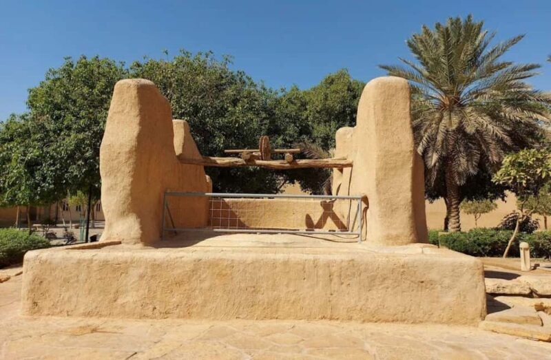 Riyadh Private Full or Half-Day City Tour with Kingdom Tower - Key Points