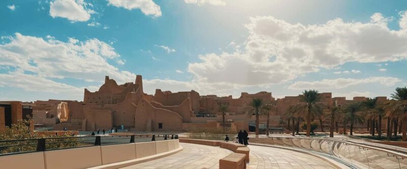 Riyadh: VIP Tour with Saudi Cuisine Meal and Hotel Pickup - Exploring Riyadh Through a Luxurious Lens