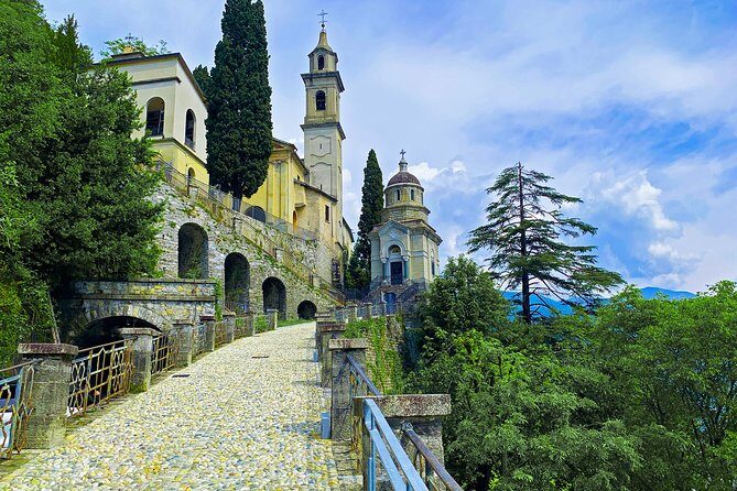 Road Bike tour in Lake Como & Bellagio - FAQs
