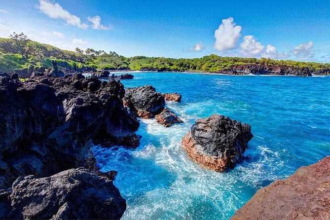 road-to-hana-adventure-maui-tour-with-lunch