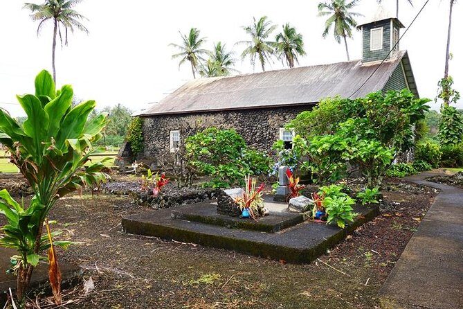 Road to Hana in Mercedes Van: Waterfalls and Black Sand Beach - Who Will Love This Tour?