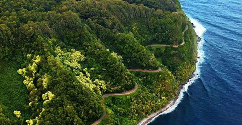 road-to-hana-professional-guide-food-swimming-waterfalls