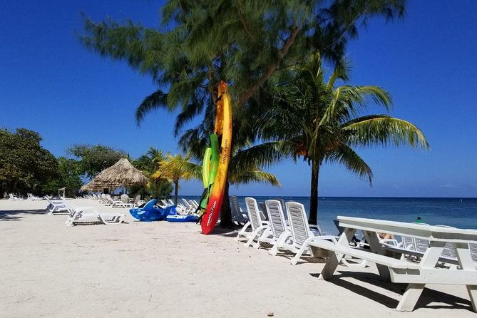 roatan-beach-and-snorkelling-break