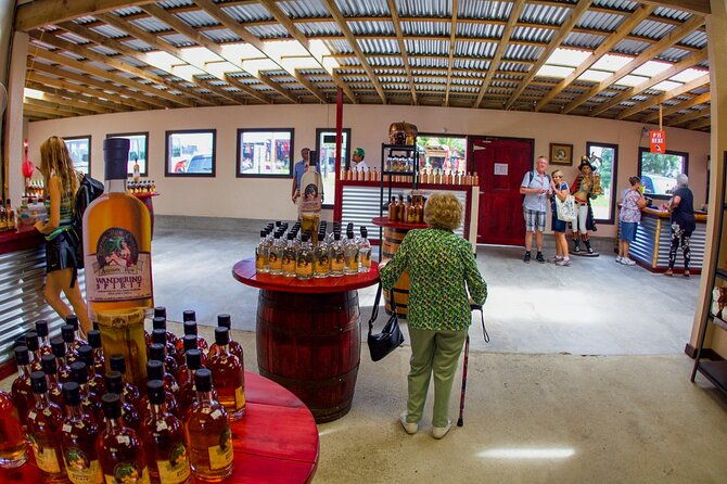 roatan-excursion-rum-company-chocolate-factory-with-sloths-park