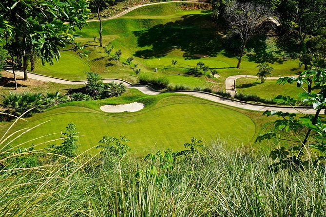 roatan-golf-day-at-the-black-iguana