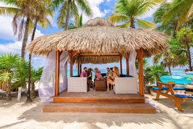 roatan-west-bay-san-simon-beach-sloth-monkey-wildlife-park