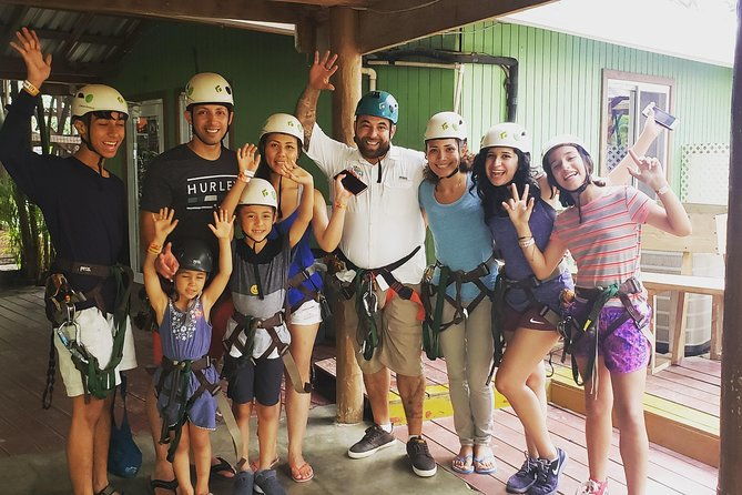 roatan-zipline-sloths-snorkeling-city-tour-chocolate-rum