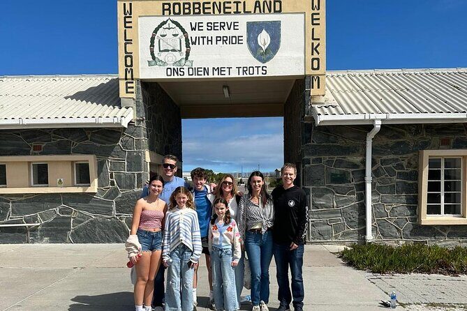 Robben Island, Kirstenbosch Garden, Groot Constantia Private Tour - Key Points
