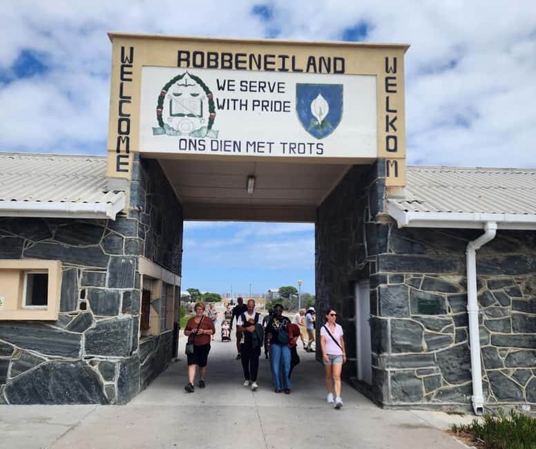 Robben Island, Long March to Freedom and Iziko Museum Tour - Who Will Love This Tour?