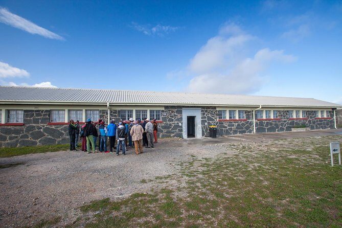Robben Island & Surprise stops tickets confirm by 8am next day. - Who Will Love This Tour?
