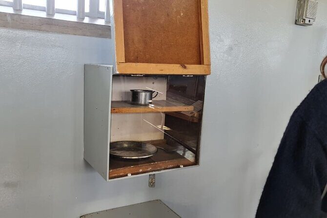ROBBEN ISLAND with Pre-Booked Tickets Half day tour - The Sum Up