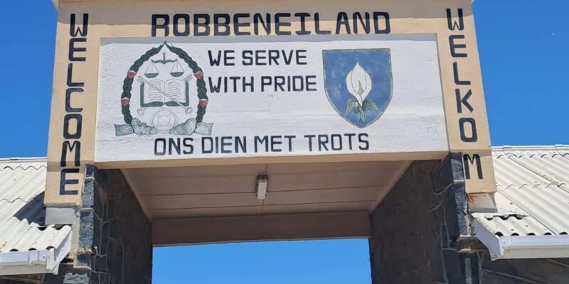 Robben island,Cape of good hope ,Penguin, Muizenberg,Bokaap - FAQs