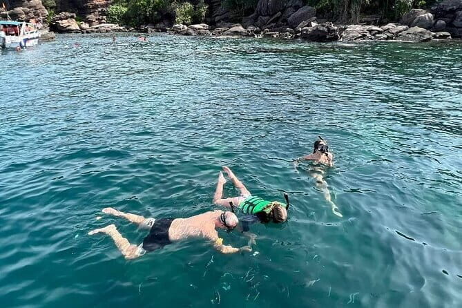 Robinson Tour By Private Speedboat with BBQ Lunch - What Makes This Tour Stand Out?