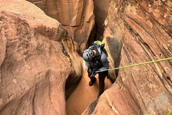 rock-and-roll-rappelling-in-rock-canyon-2