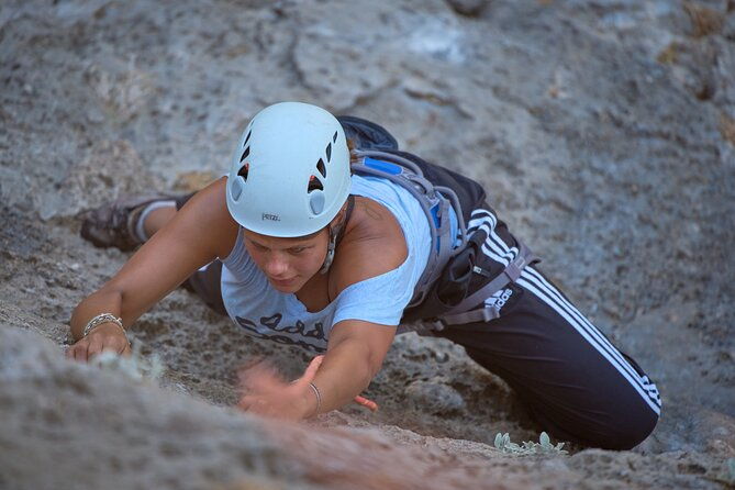 rock-climbing-rappelling-for-the-real-thrill-seekers