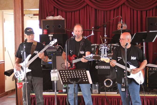 rocking-on-the-river-party-cruise-in-florida