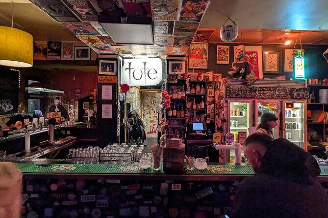 Rock'n'roll venues pub crawl including 2 free drinks and history - Frequently Asked Questions  