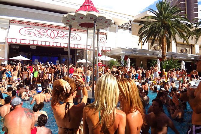 rockstar-pool-party-crawl-w-vip-entry-party-bus-ride