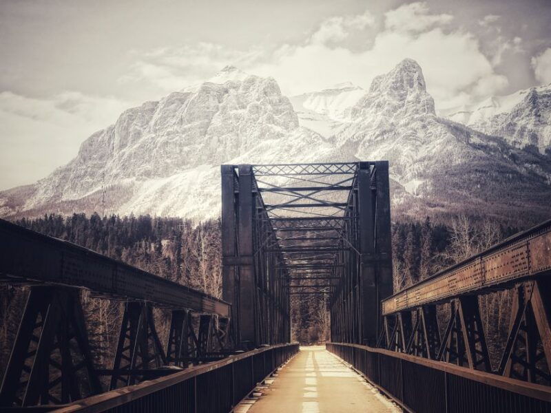 rocky-mountains-smartphone-driving-and-walking-audio-tours