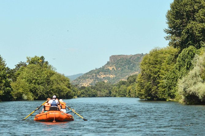 rogue-river-whitewater-all-day-rafting-kayaking-adventure