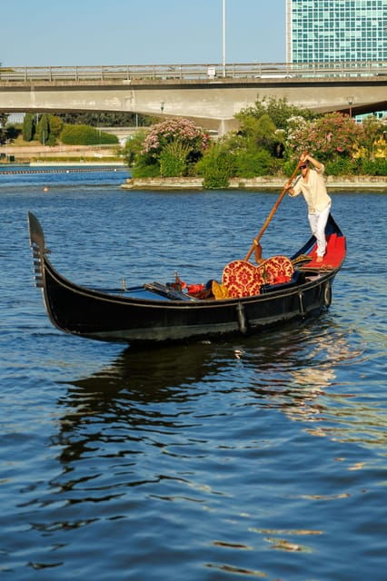 roma-the-one-and-only-roma-gondola-tours-on-the-lake