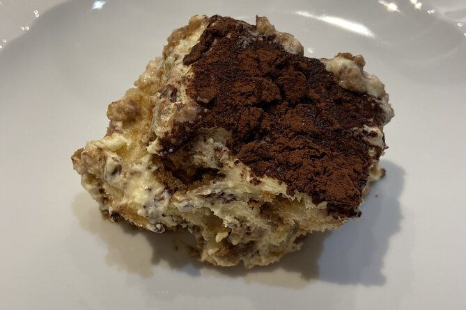 roman-4-course-dinner-filled-with-wine