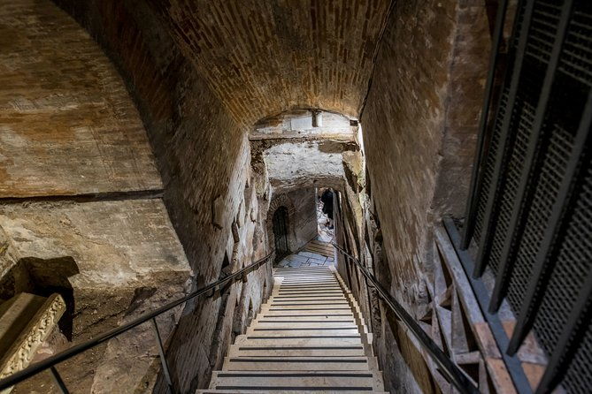 roman-countryside-walking-tour-of-the-catacombs-aqueducts-and-appian-way