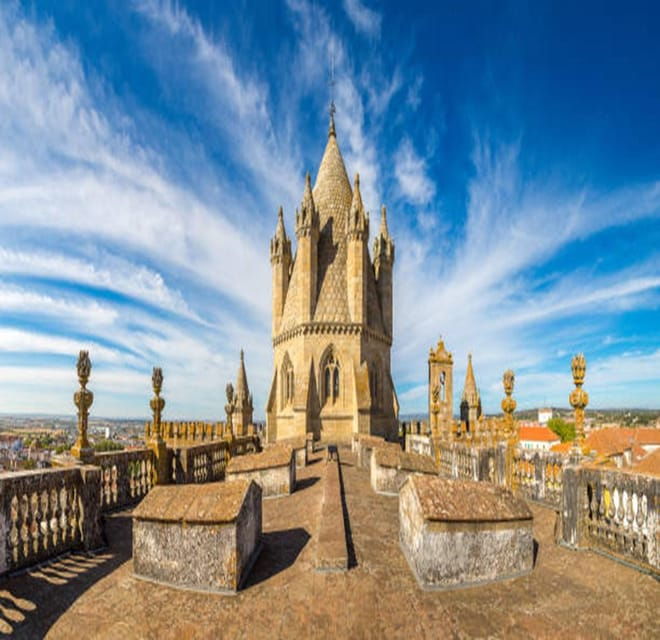 roman-temple-of-evora-chapel-of-bones-cathedral-of-evora