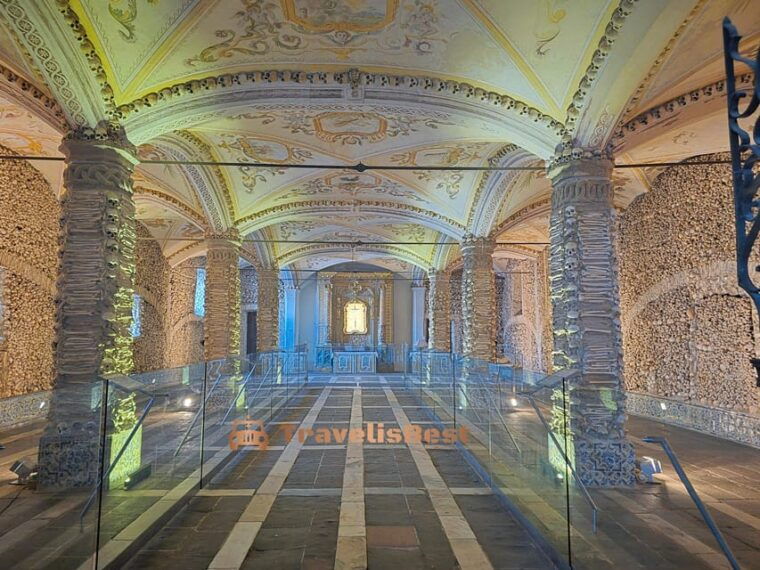 roman-temple-of-evora-chapel-of-bones-cathedral-of-evora