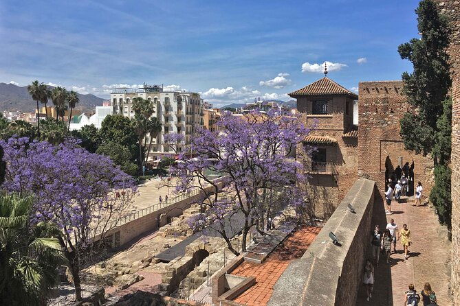 roman-theatre-and-alcazaba-of-malaga-tour