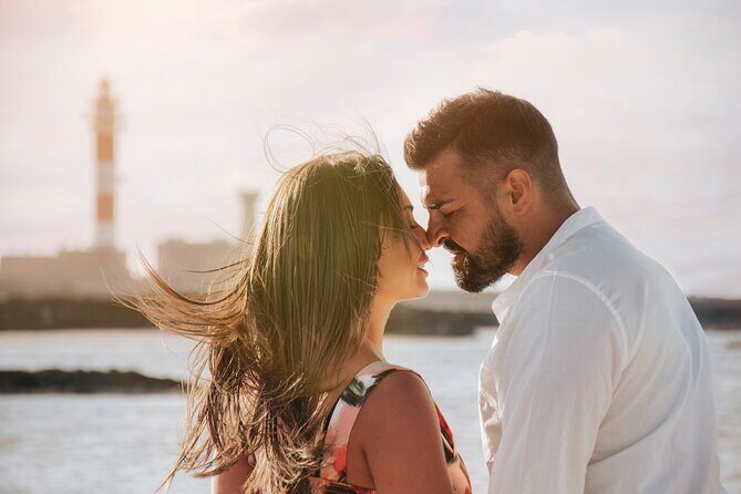 Romantic and fun couple shooting in Corralejo: capture your love! - FAQ