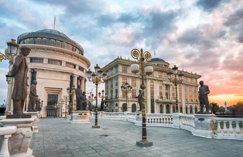 Romantic Corners and Stories of Skopje - Exploring Skopjes Romantic Corners
