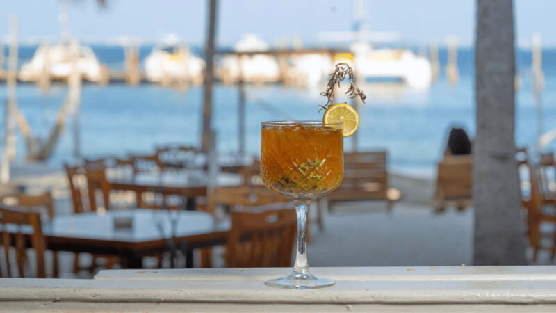 Romantic dinner in front of the sea - Is It Worth the Price?